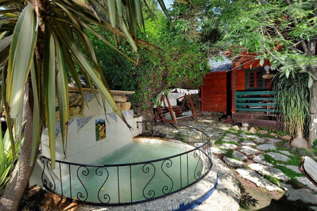 Family Cabin Menahemya Екстер'єр фото